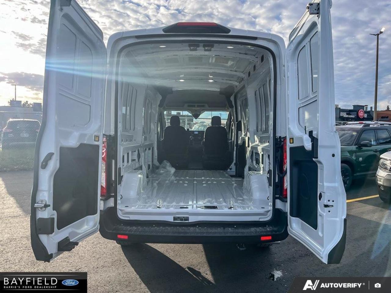 2025 Ford Transit T250 PASS SLIDE 148 Photo