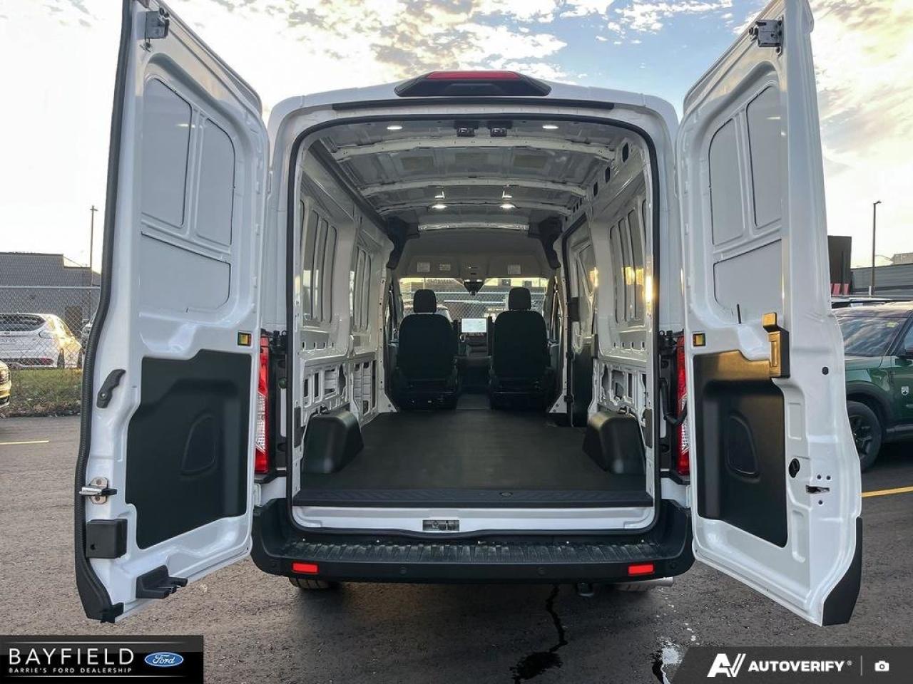 2025 Ford Transit T250 PASS SLIDE 148 Photo