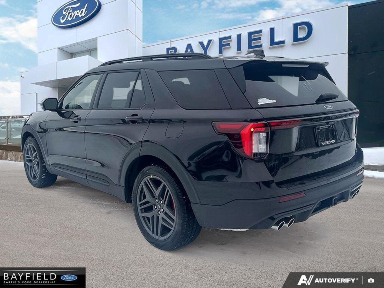 2026 Ford Explorer ST Photo3