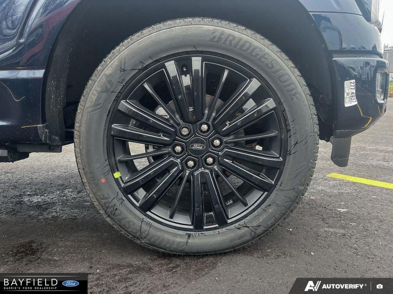 2025 Ford F-150 Platinum Photo