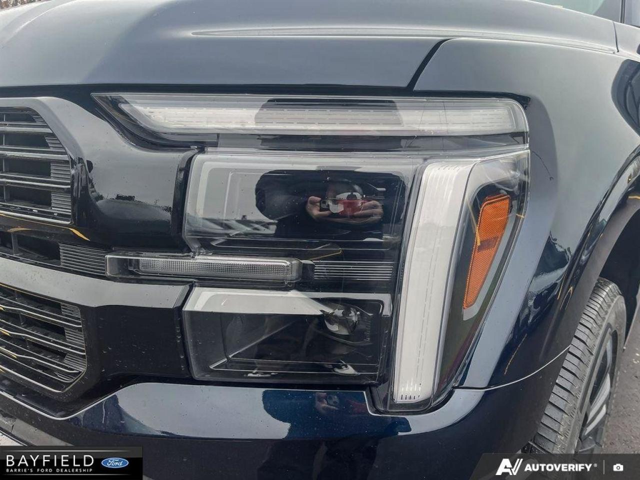 2025 Ford F-150 Platinum Photo