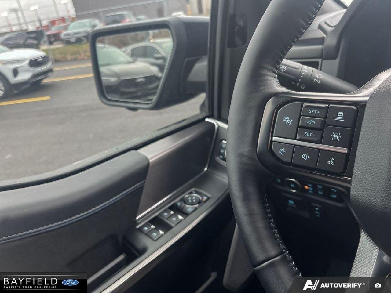 2025 Ford F-150 Platinum Photo