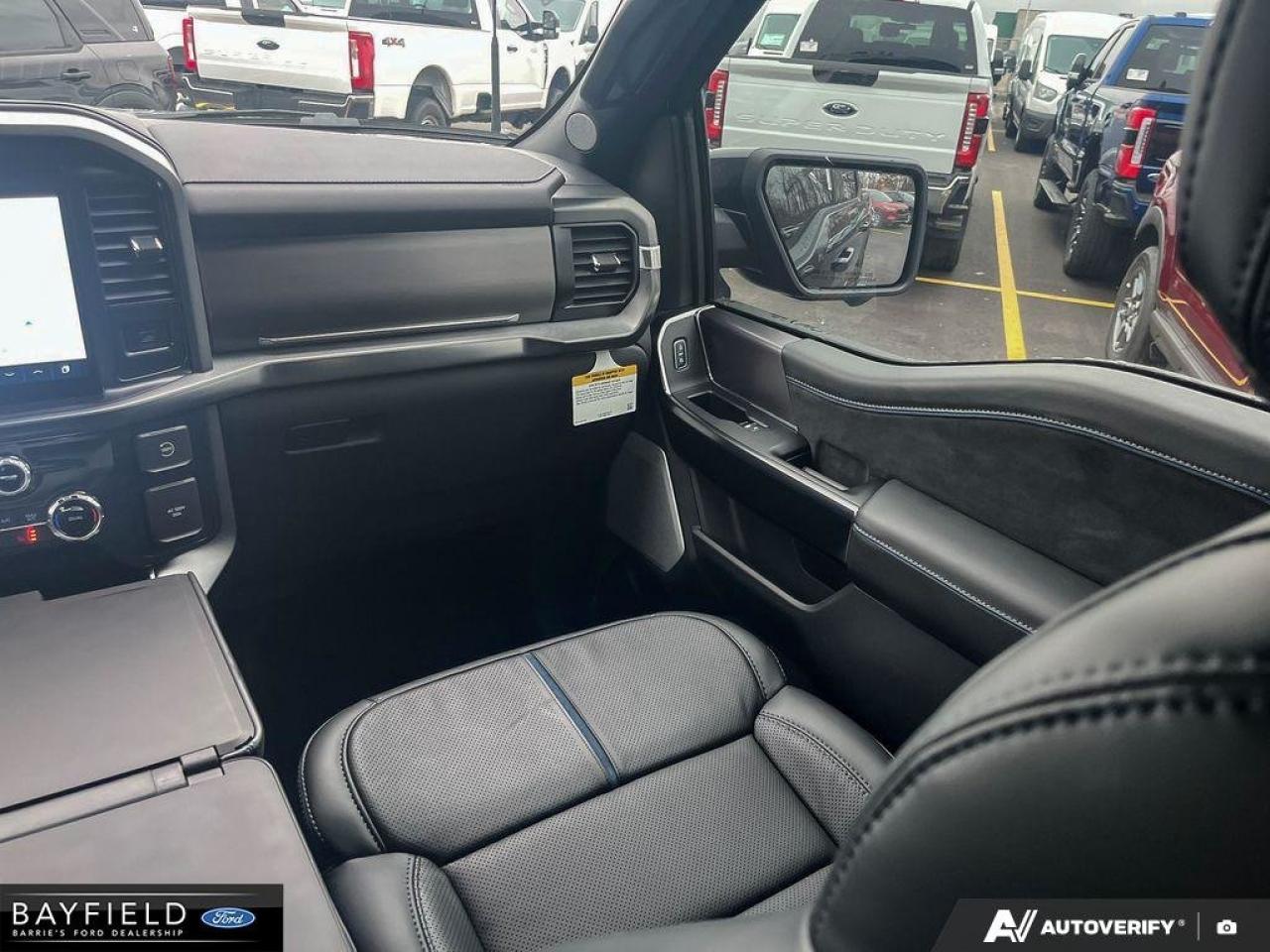 2025 Ford F-150 Platinum Photo