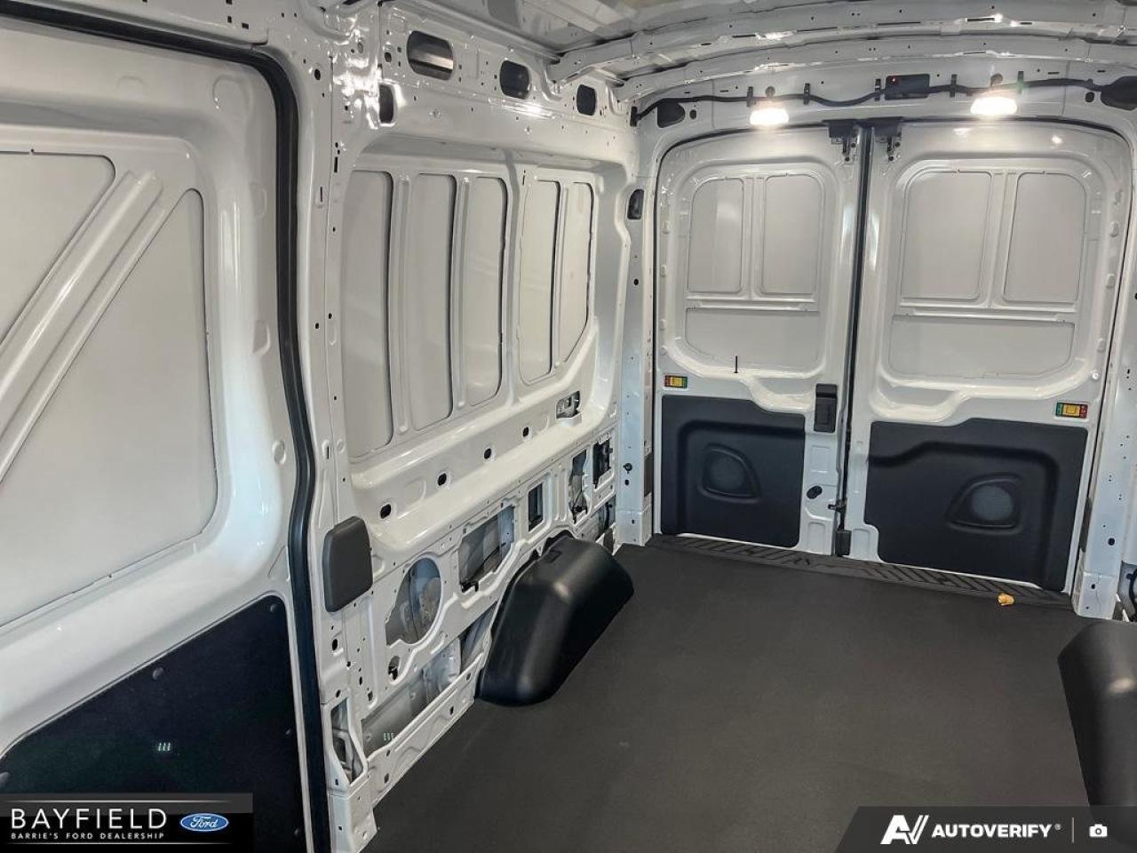 2025 Ford Transit T250 PASS SLIDE 148 Photo