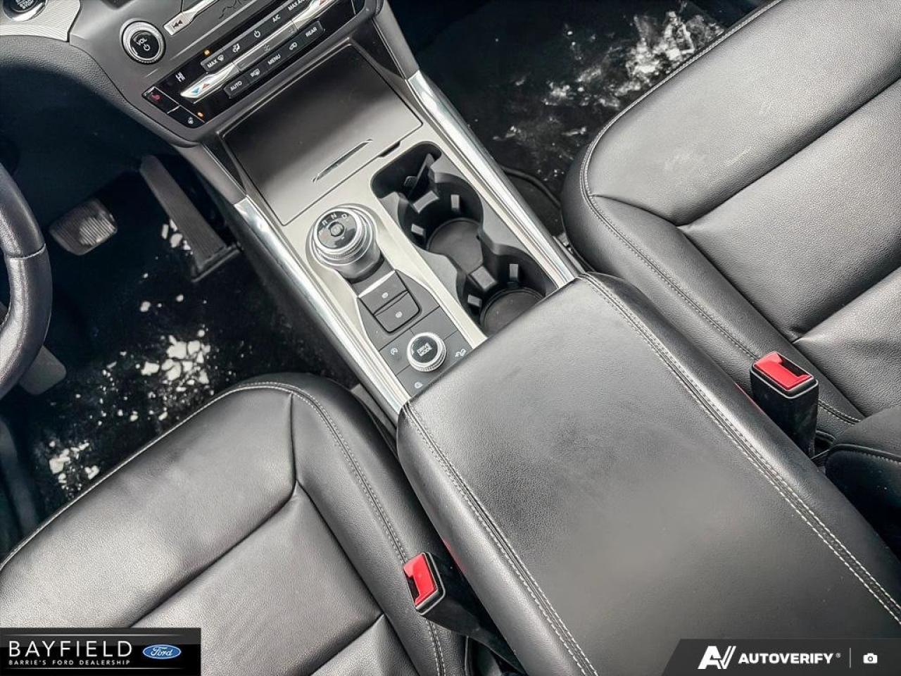 2020 Ford Explorer XLT Photo