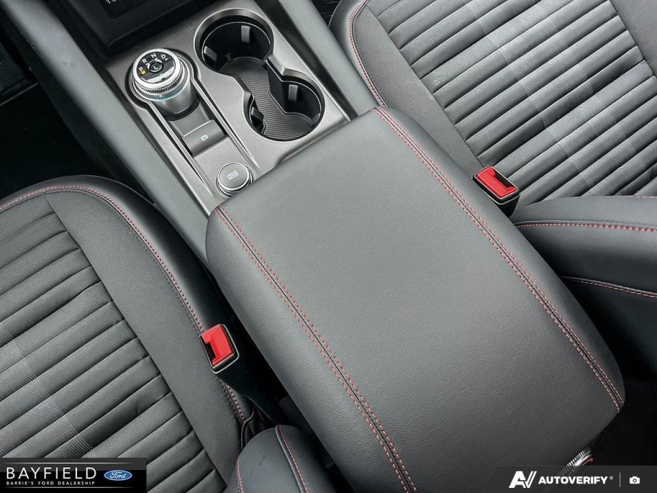 2026 Ford Explorer ST-Line Photo