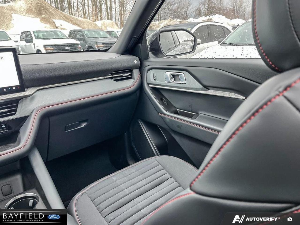 2026 Ford Explorer ST-Line Photo