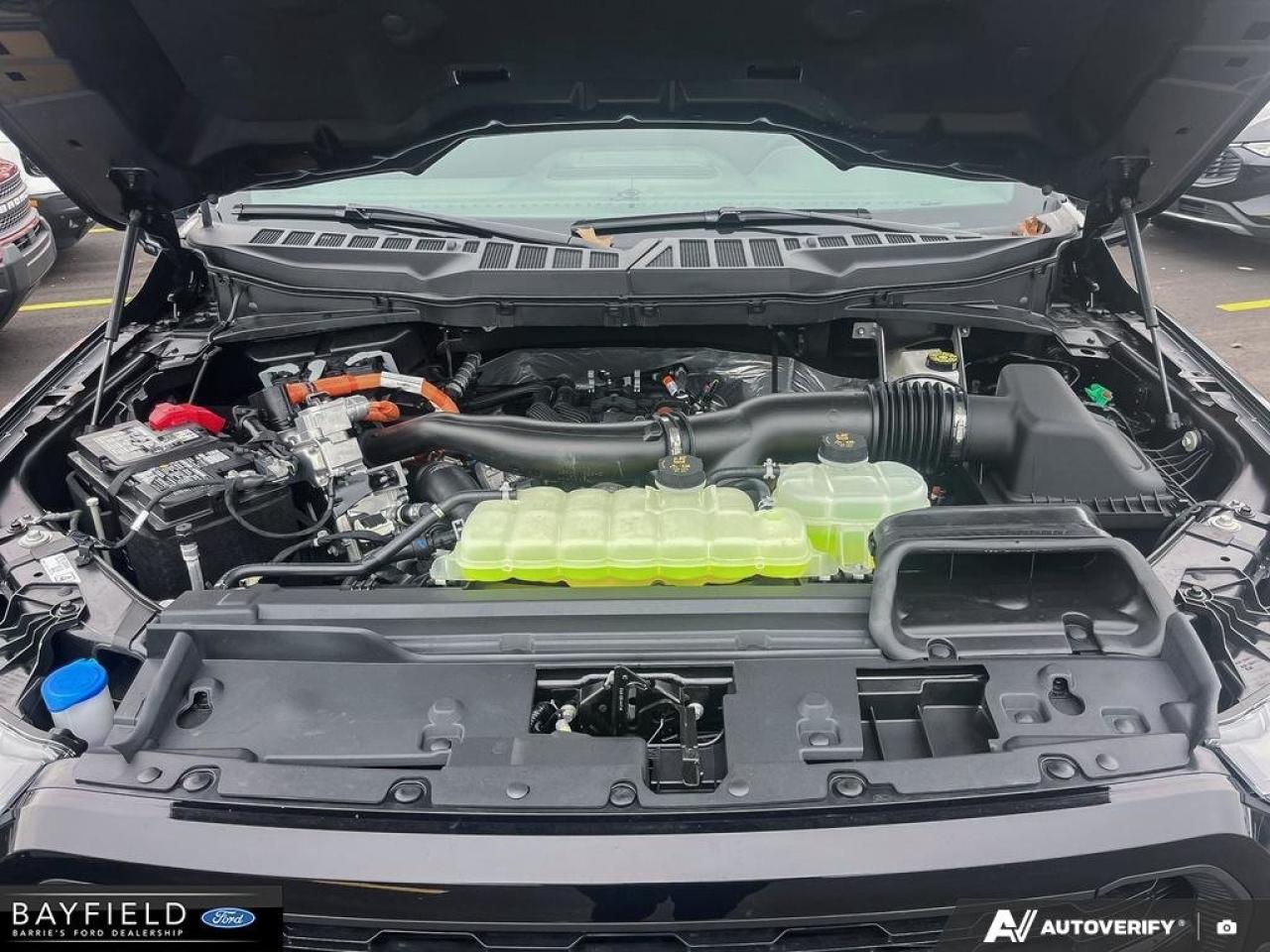 2025 Ford F-150 Lariat Photo