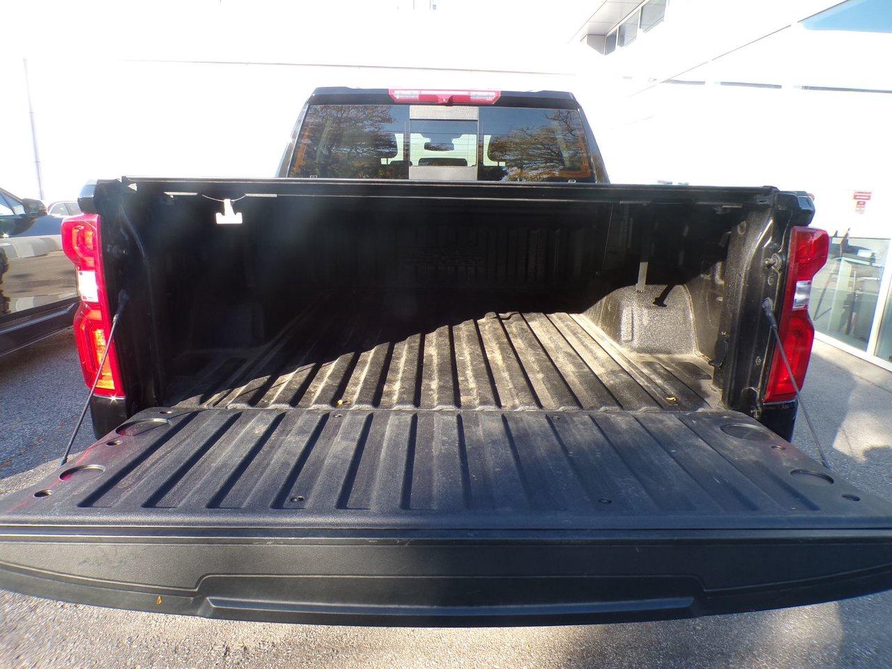 2022 Chevrolet Silverado 1500 Crew Cab 4x4 High Country / Short Box Photo