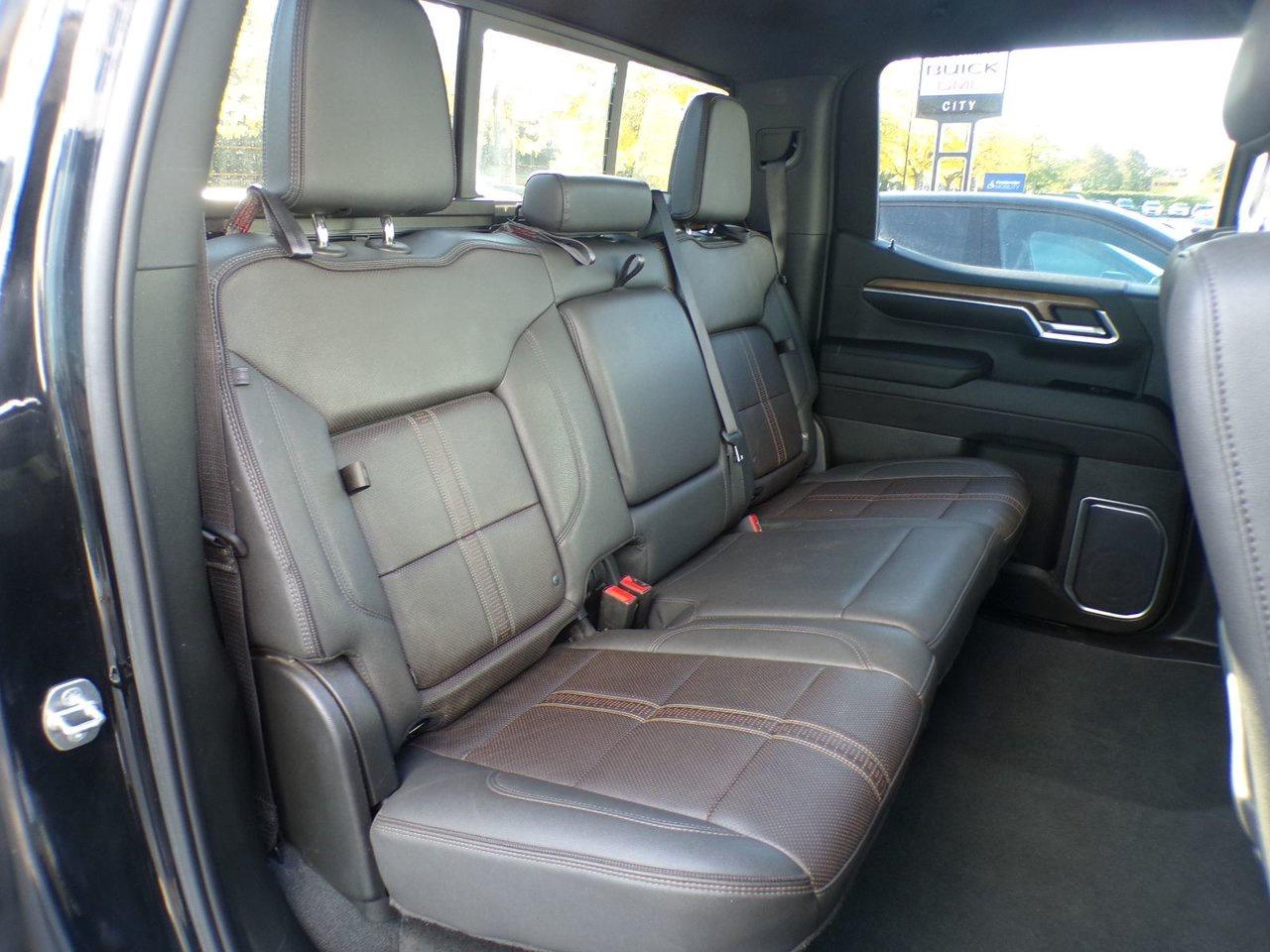 2022 Chevrolet Silverado 1500 Crew Cab 4x4 High Country / Short Box Photo