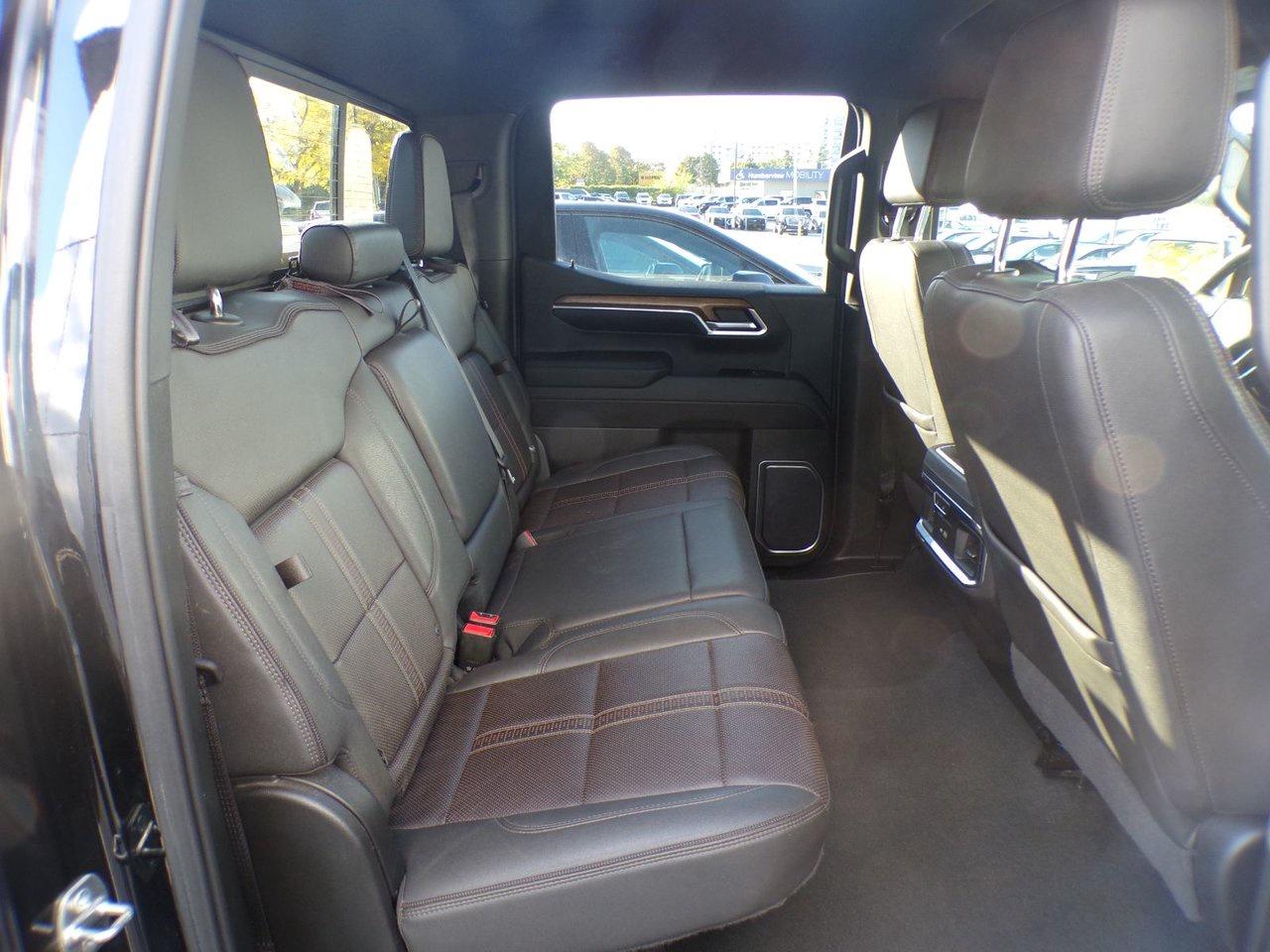 2022 Chevrolet Silverado 1500 Crew Cab 4x4 High Country / Short Box Photo