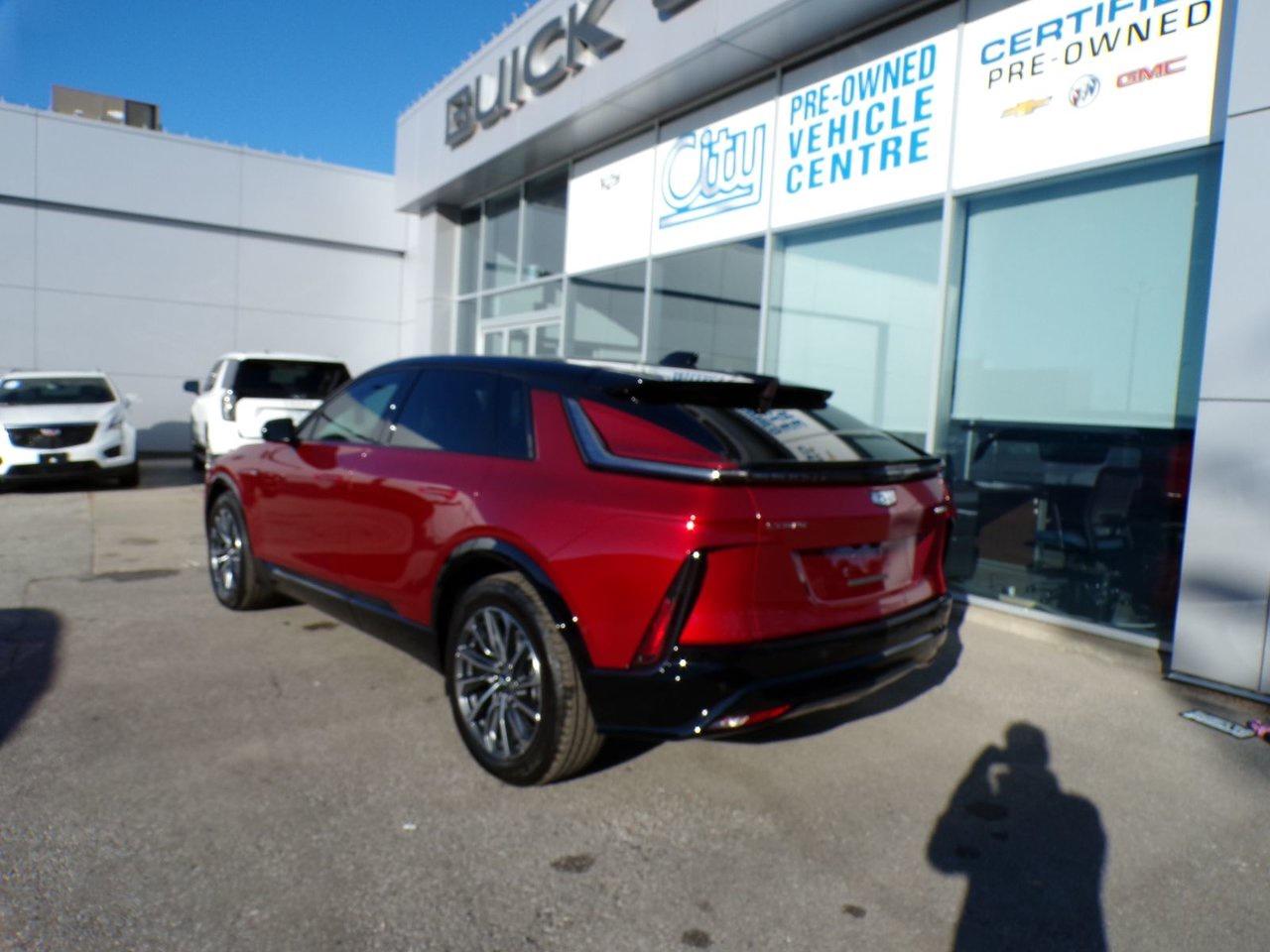 2026 Cadillac LYRIQ Premium Sport Photo