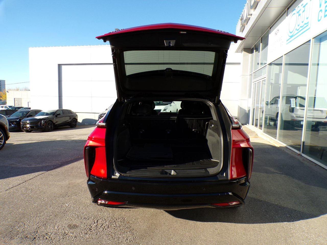 2026 Cadillac LYRIQ Premium Sport Photo