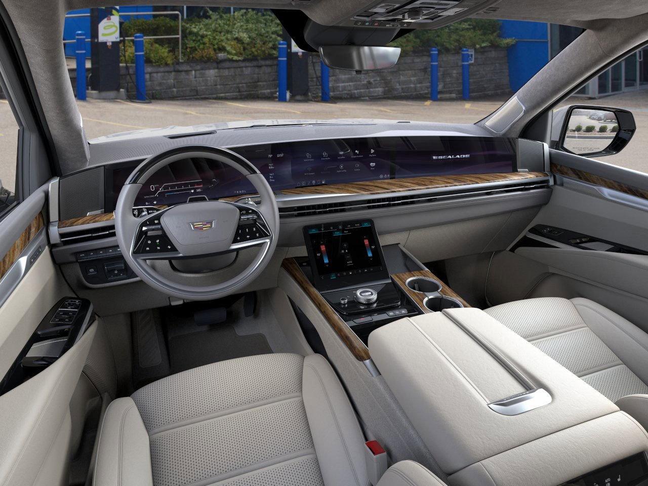 2026 Cadillac Escalade ESV Platinum Luxury Photo