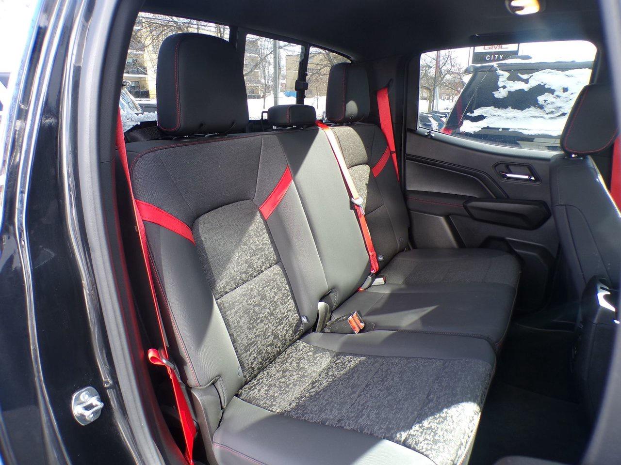 2024 Chevrolet Colorado Crew Cab Short Box 4-Wheel Drive Z71 Photo