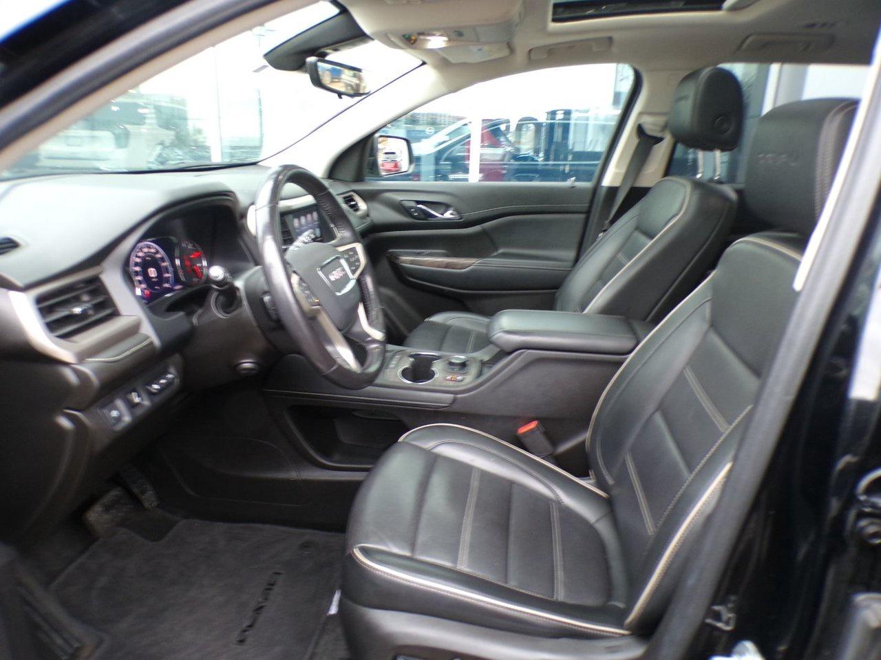 2022 GMC Acadia AWD DENALI Photo