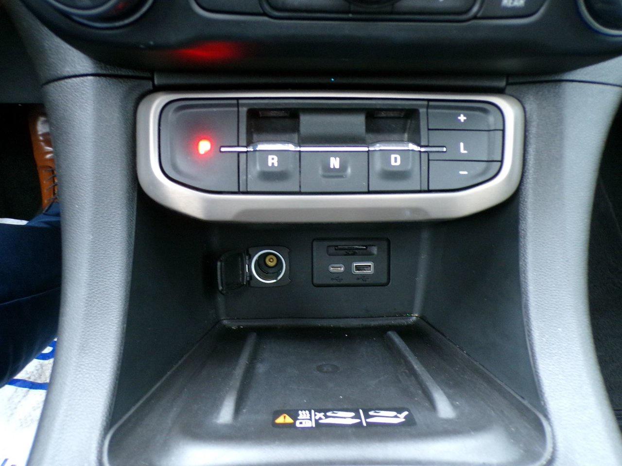 2022 GMC Acadia AWD DENALI Photo