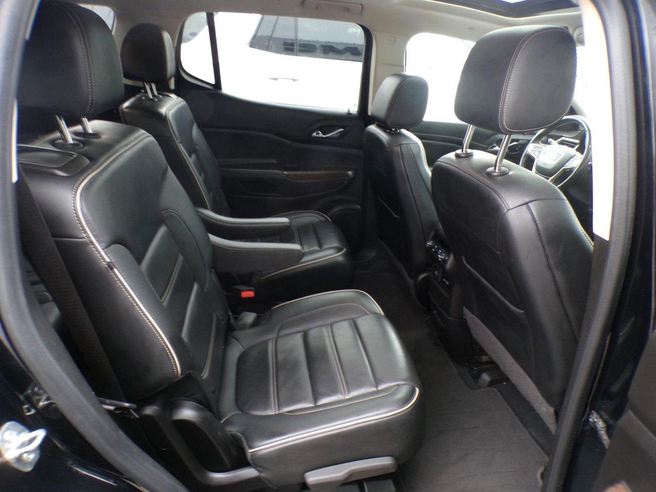 2022 GMC Acadia AWD DENALI Photo