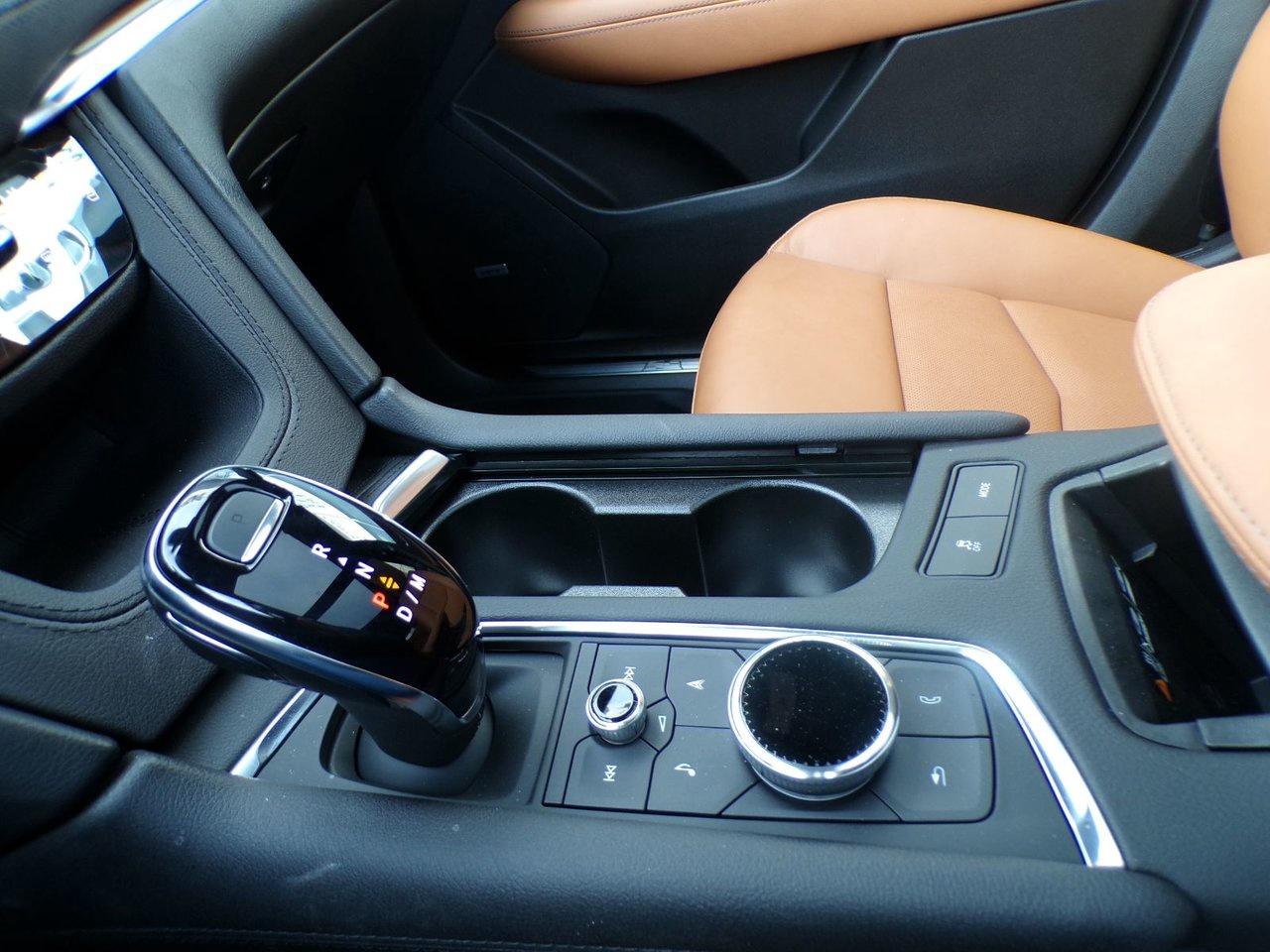 2026 Cadillac XT5 Premium Luxury Photo