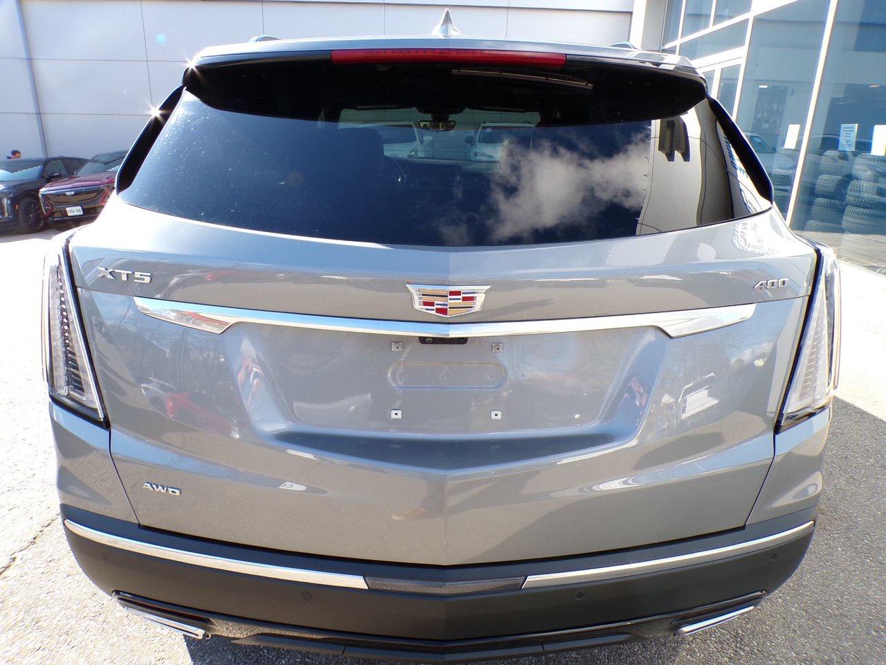 2025 Cadillac XT5 Sport Photo4