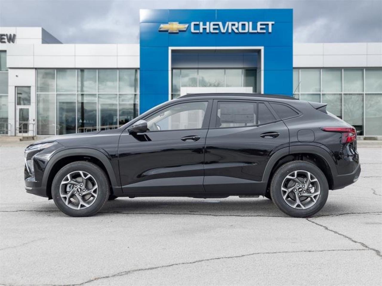 2026 Chevrolet Trax LT Photo2