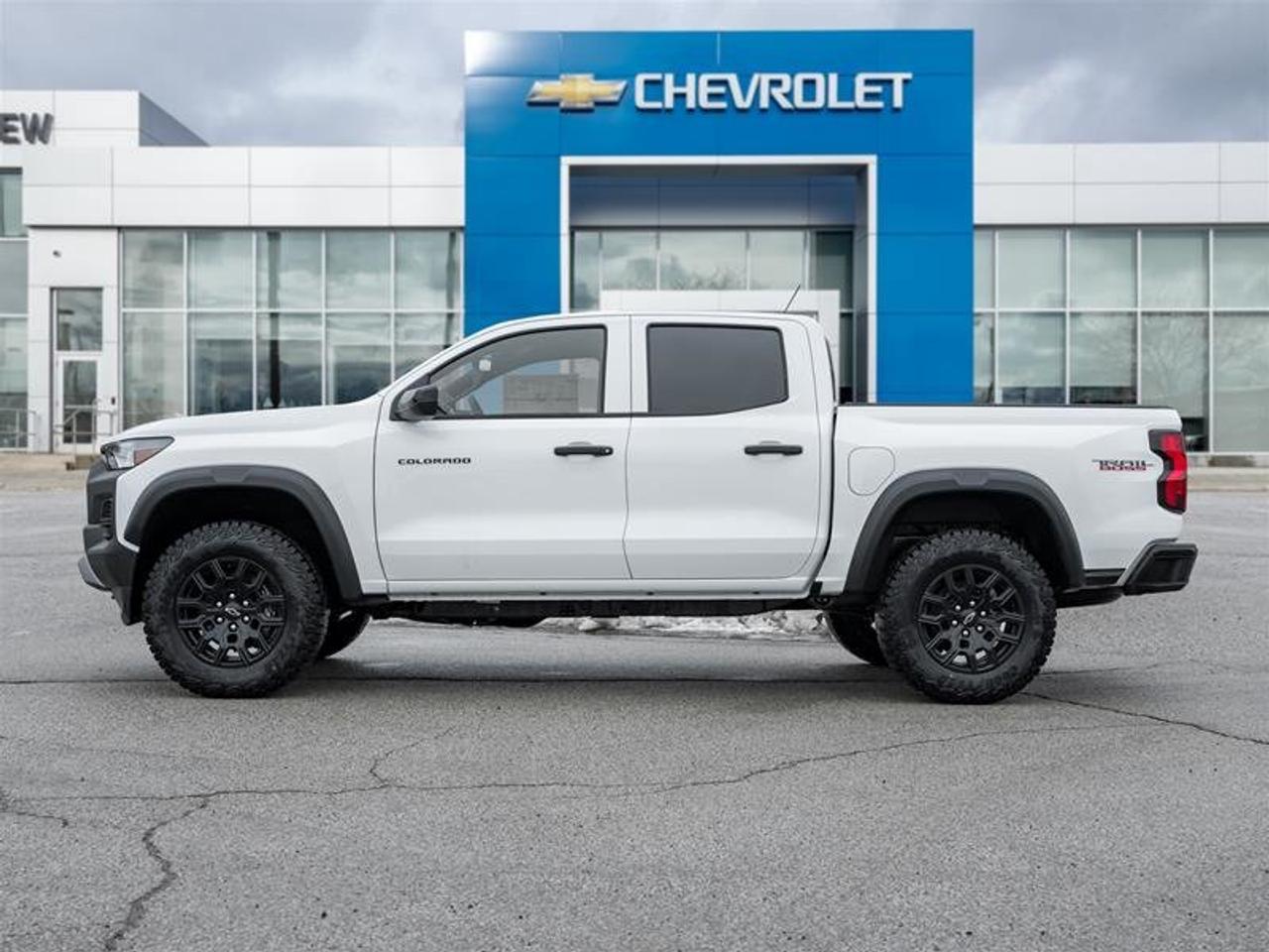 2026 Chevrolet Colorado Trail Boss Photo2