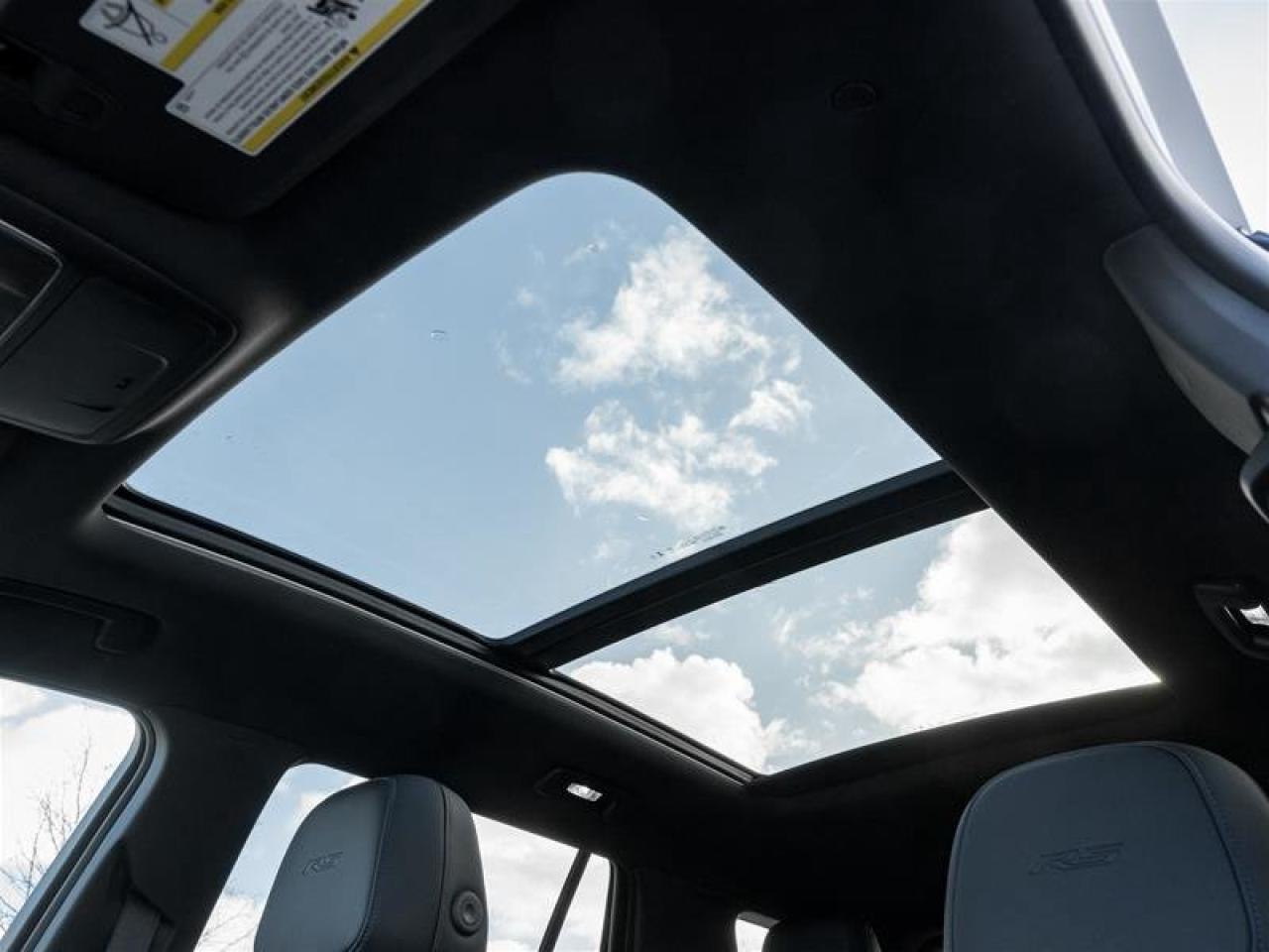 2026 Chevrolet Equinox RS Photo4