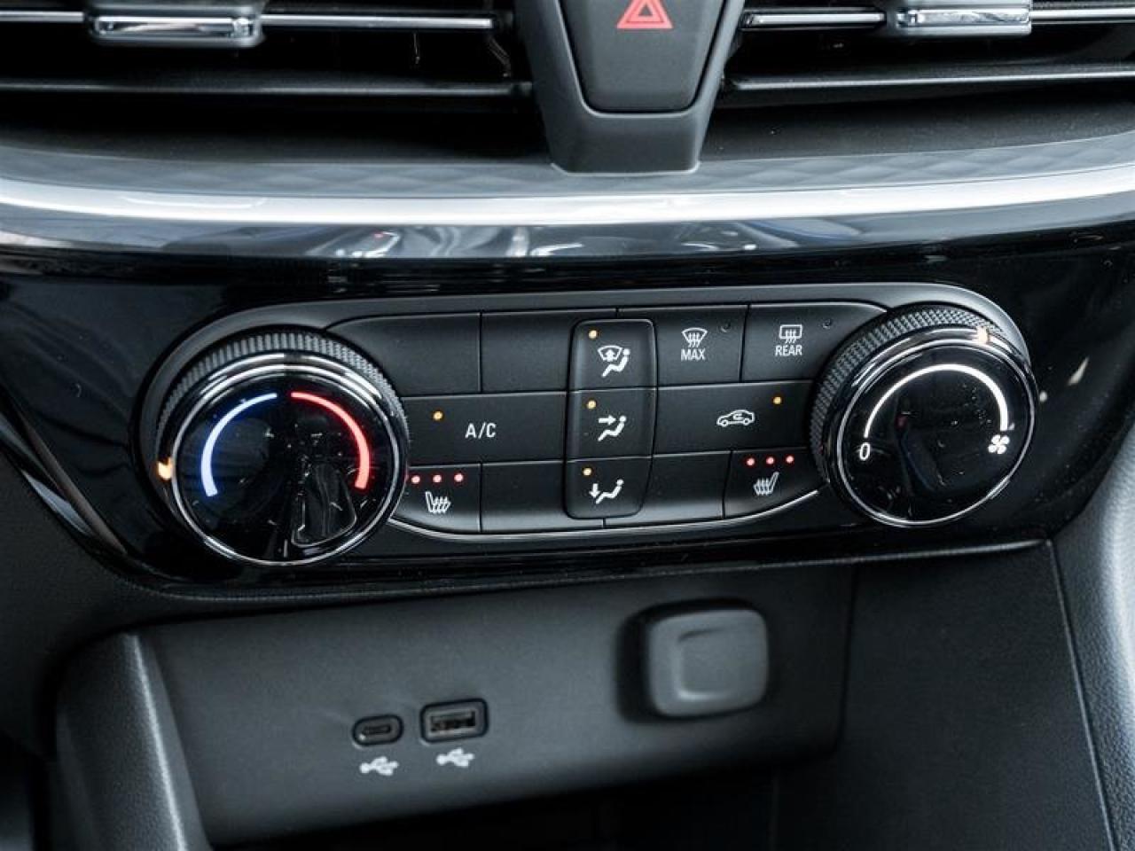 2026 Buick Encore GX Sport Touring Photo