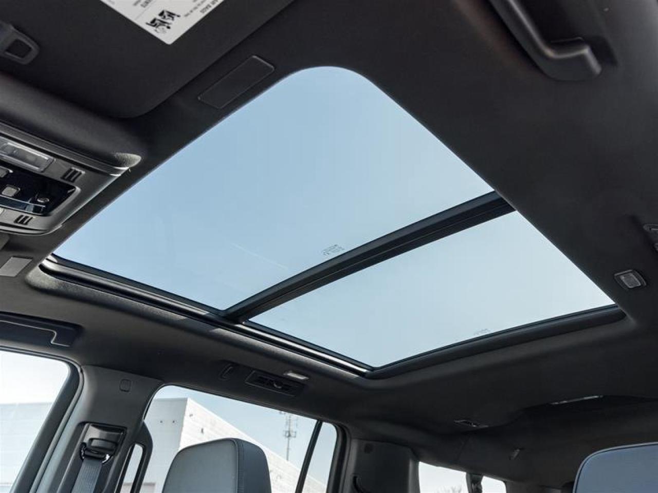 2026 GMC Yukon XL Denali Photo