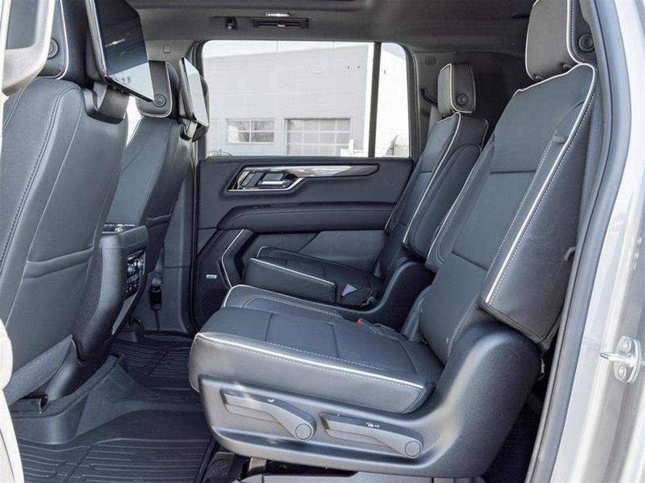 2026 GMC Yukon XL Elevation Photo