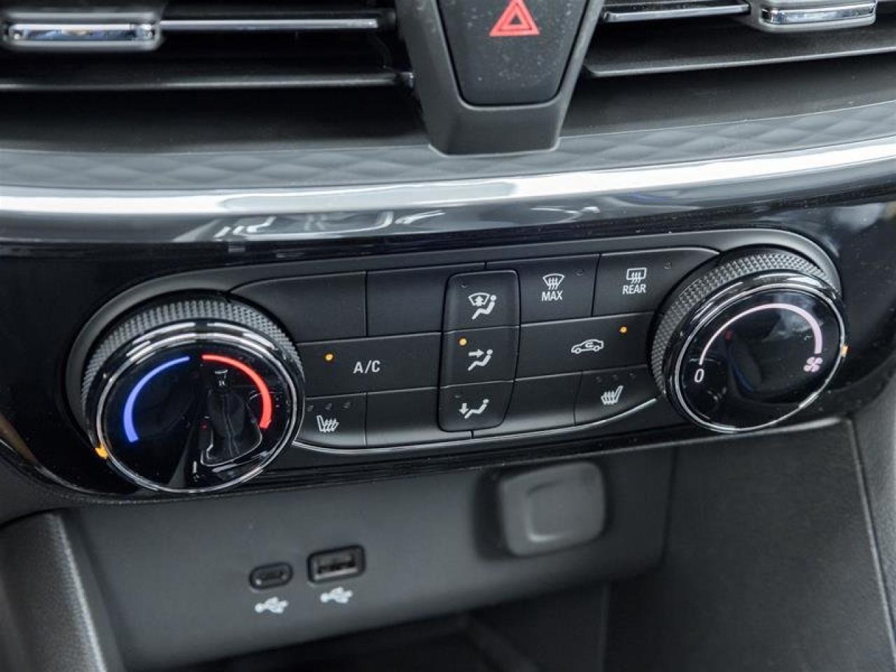 2026 Buick Encore GX Sport Touring Photo