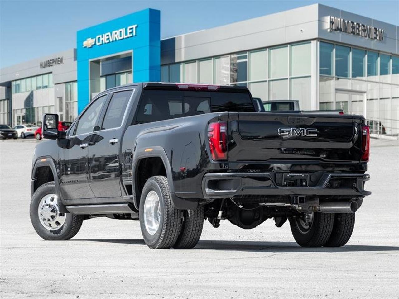 2026 GMC Sierra 3500HD 4WD Crew Cab Long Box Denali Photo