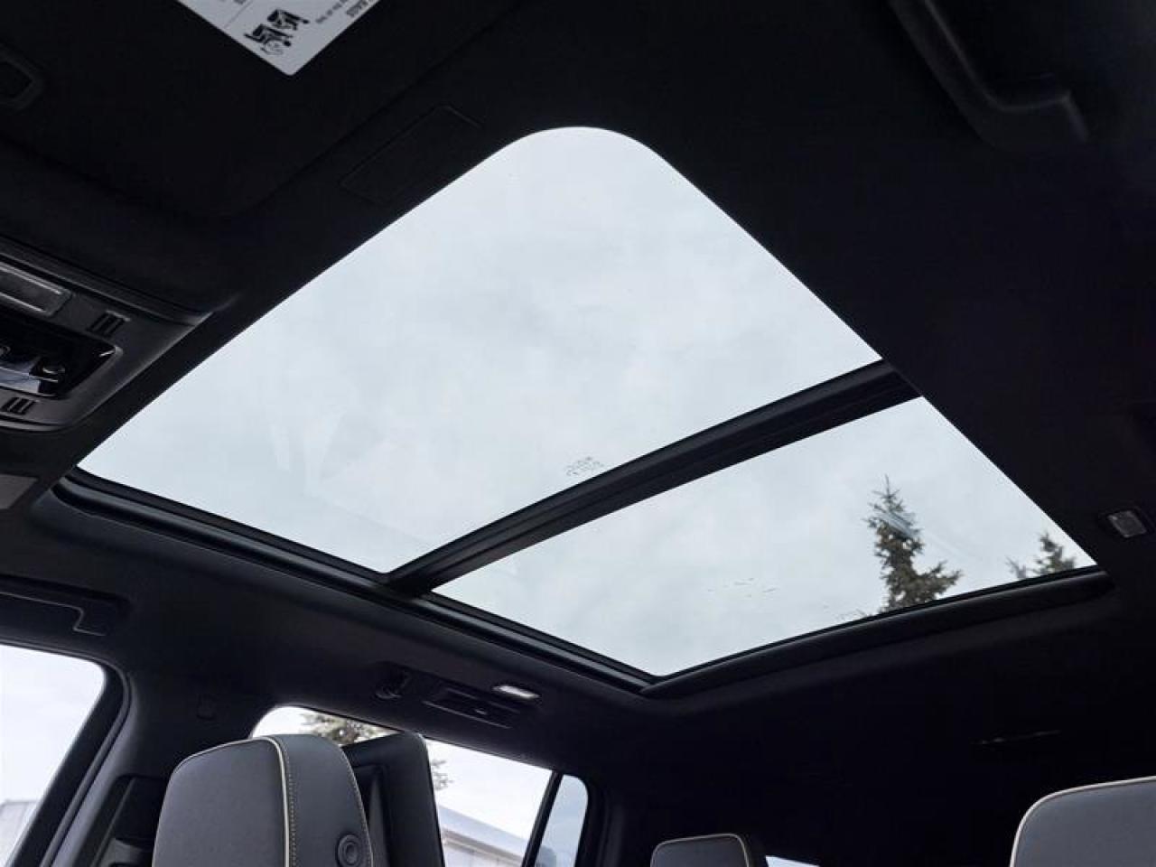 2026 GMC Yukon XL Elevation Photo4