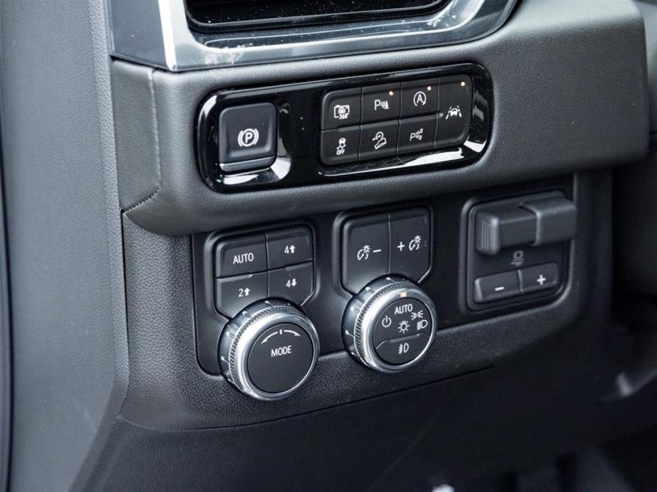 2026 GMC Yukon XL Elevation Photo