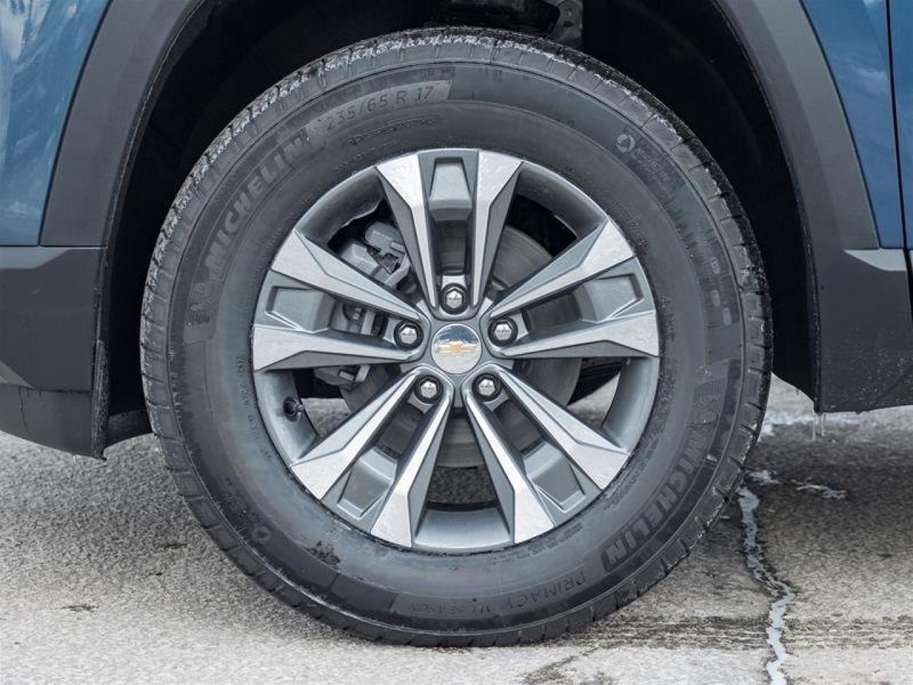 2026 Chevrolet Equinox LT Photo3