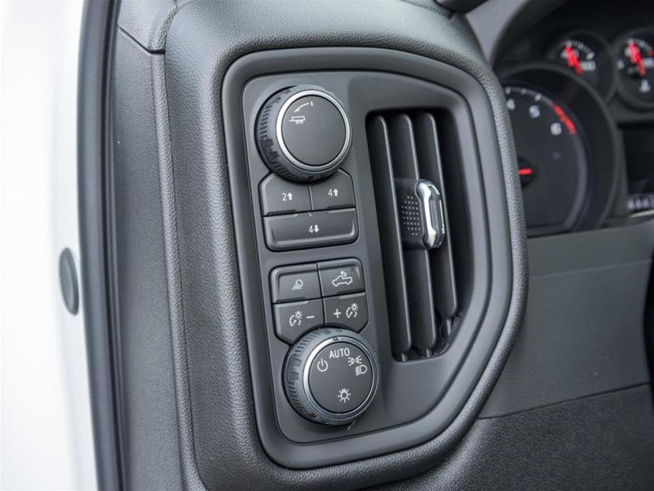 2026 Chevrolet Silverado 2500 HD CUSTOM Photo