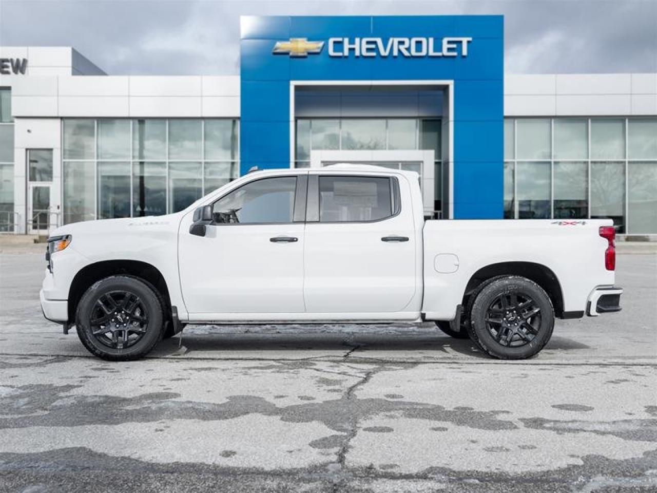 2026 Chevrolet Silverado 1500 Crew Cab Short Box 4-Wheel Drive Custom Photo2