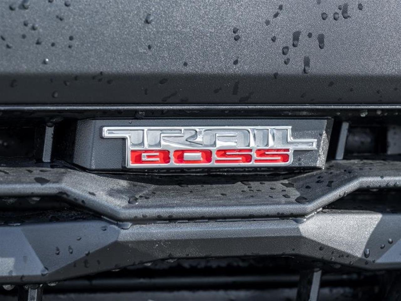 2026 Chevrolet Colorado Trail Boss Photo2