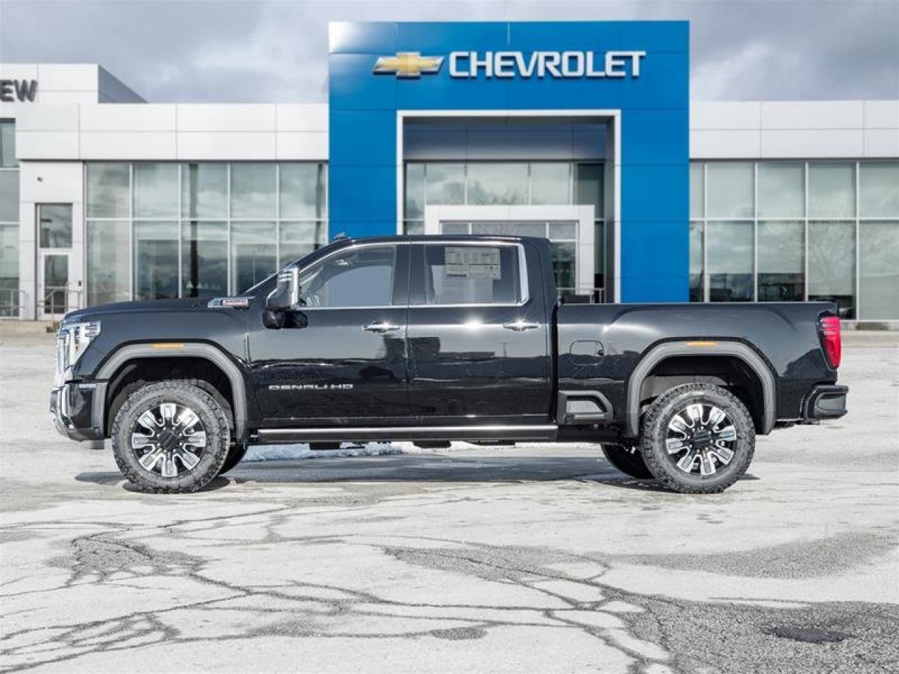 2026 GMC Sierra 2500 HD DENALI Photo