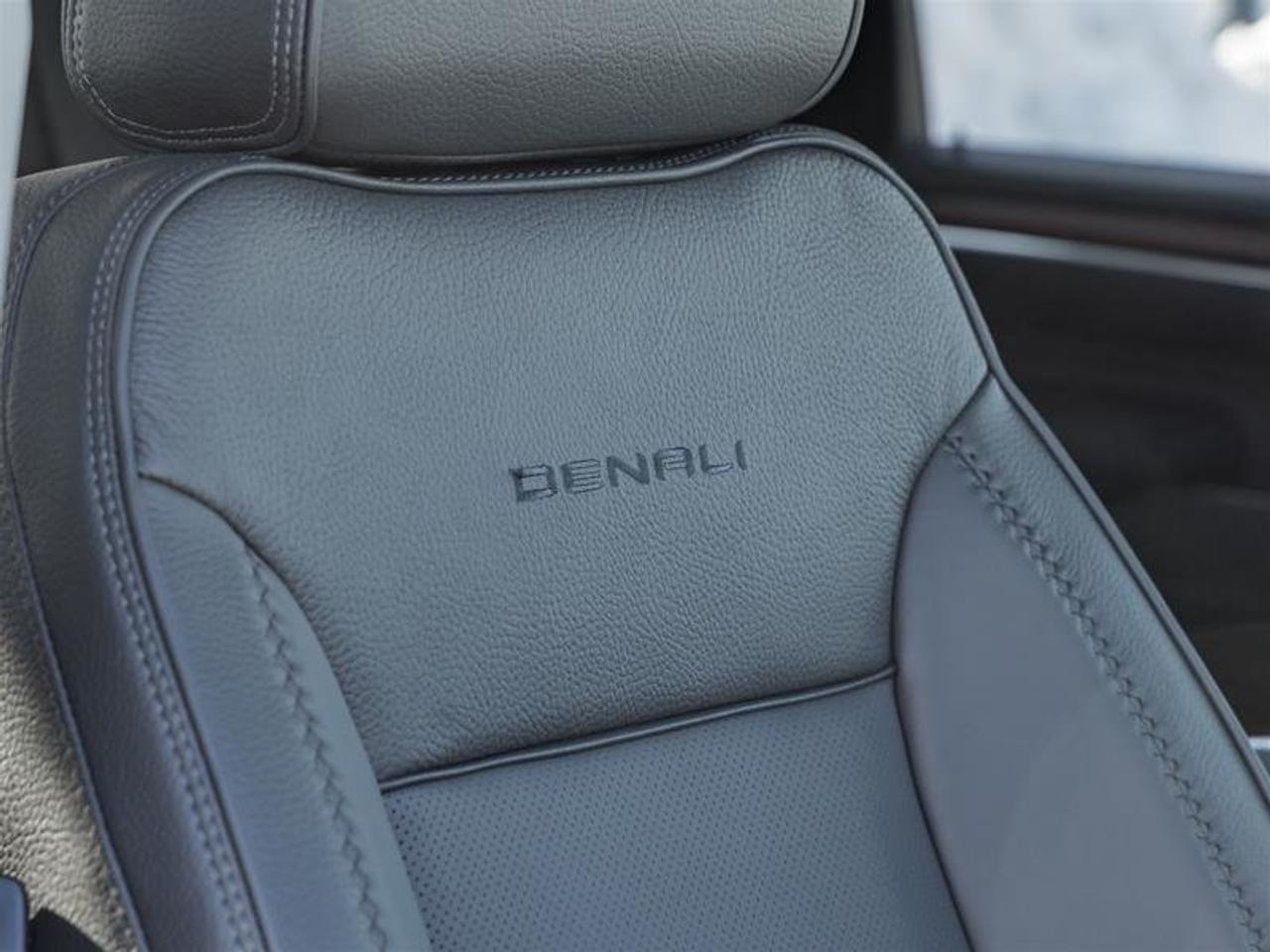 2026 GMC Sierra 2500 HD DENALI Photo