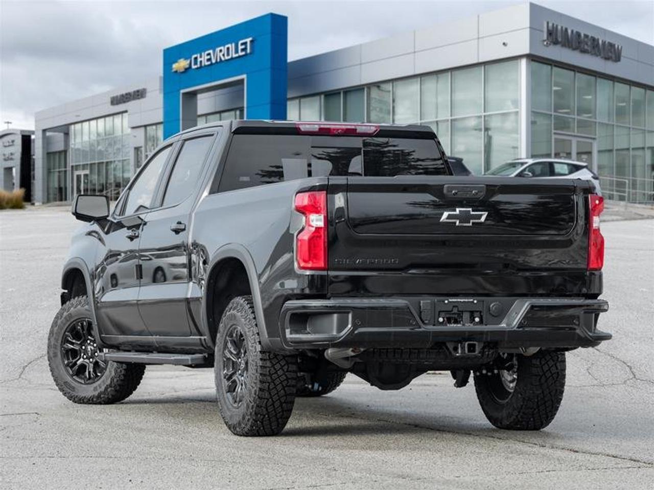2026 Chevrolet Silverado 1500 ZR2 Photo