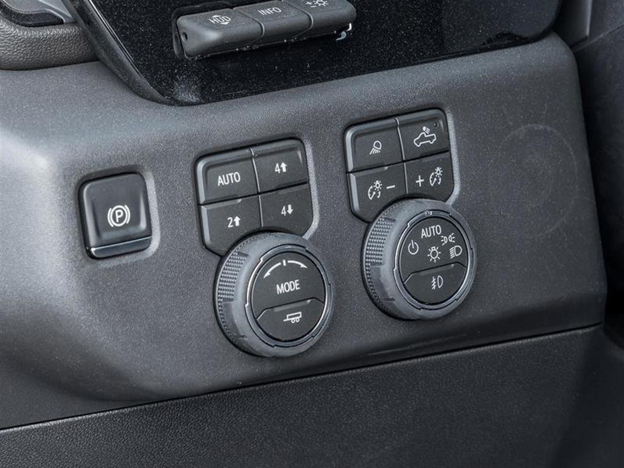 2026 Chevrolet Silverado 1500 ZR2 Photo