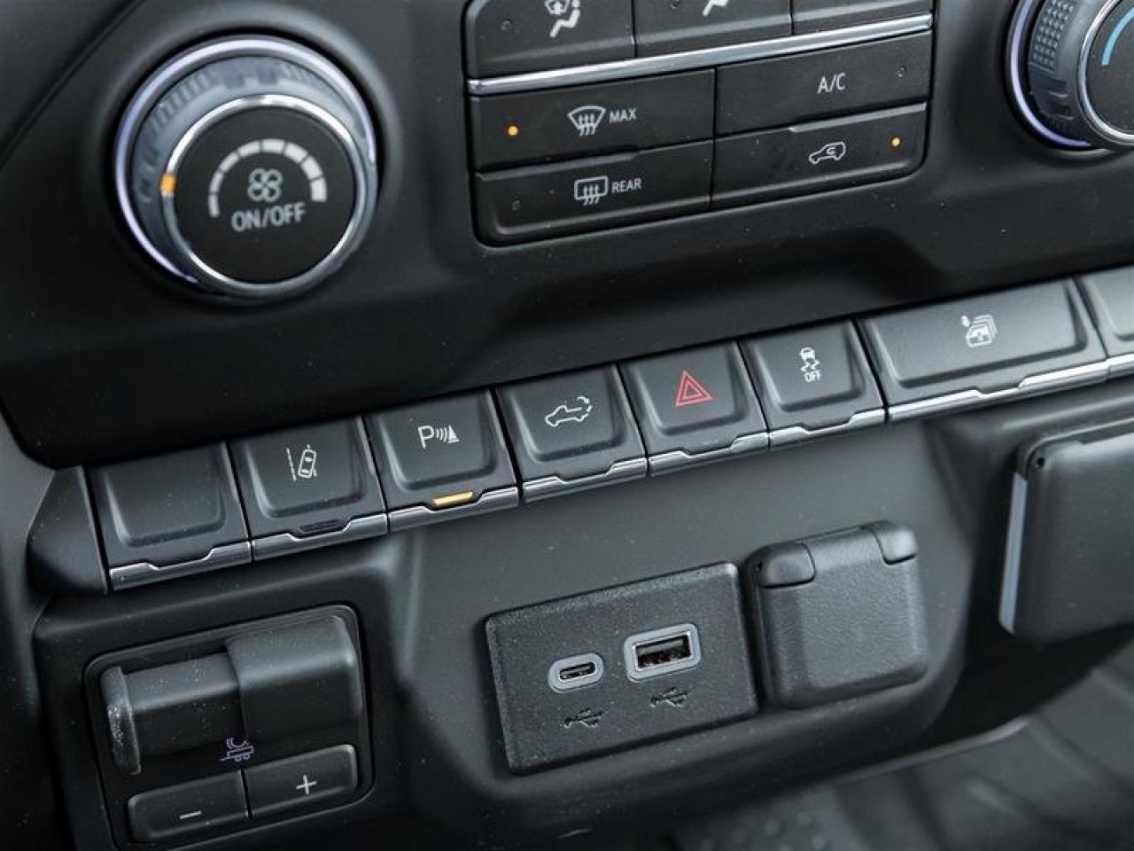 2026 Chevrolet Silverado 2500 HD CUSTOM Photo