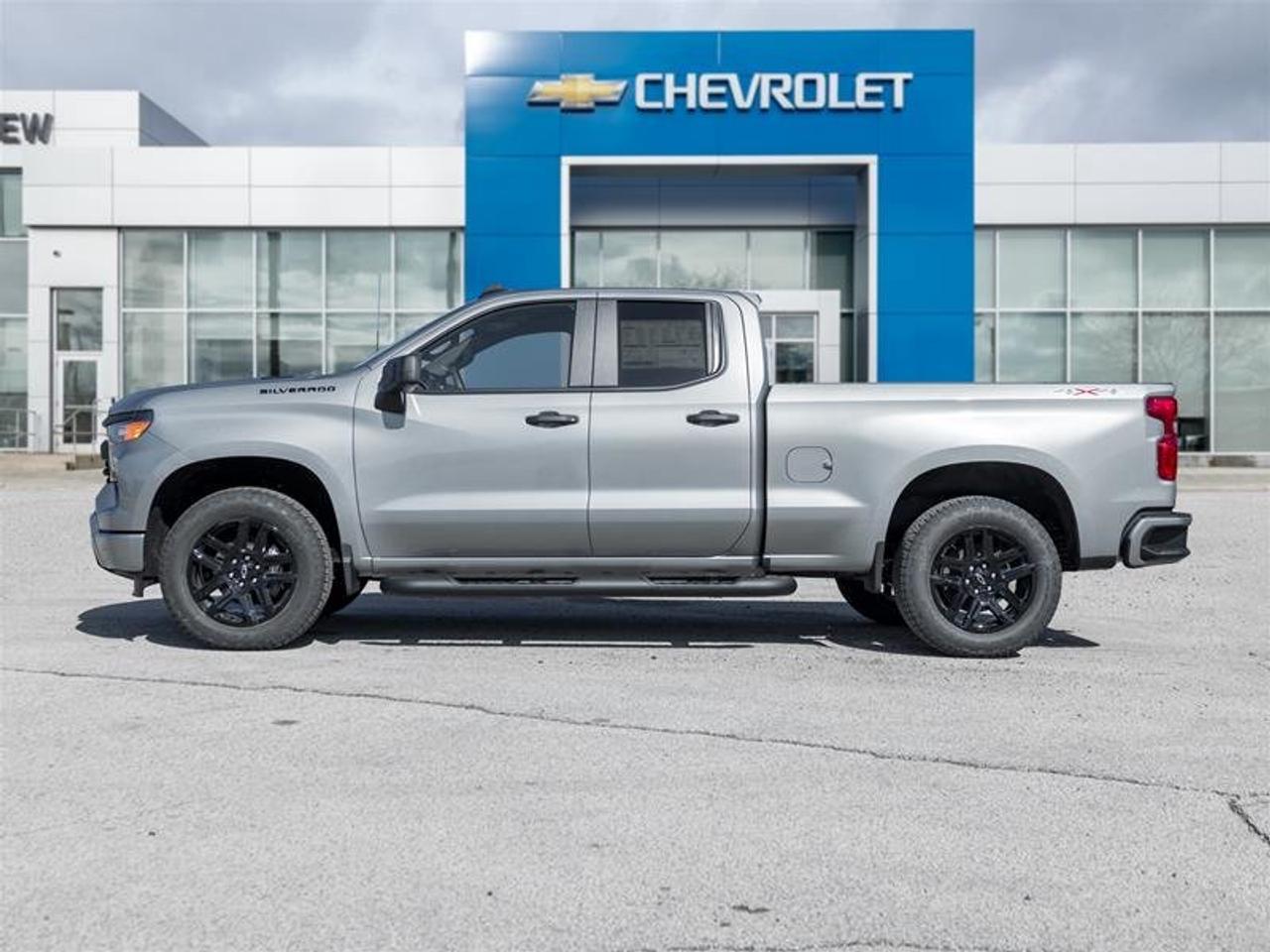 2025 Chevrolet Silverado 1500 Custom Photo3