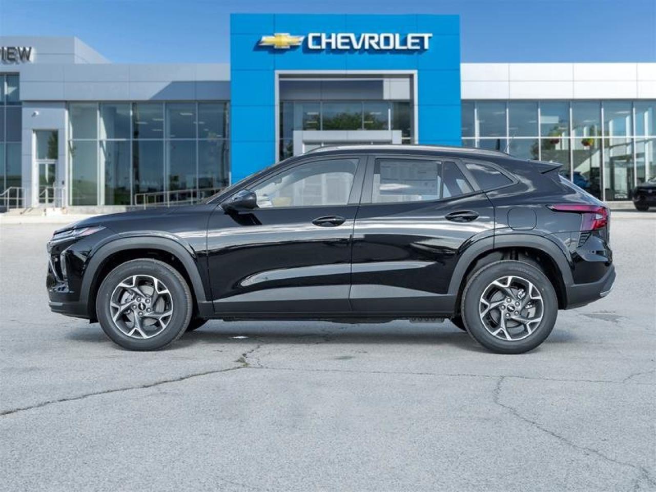 2026 Chevrolet Trax LT Photo2