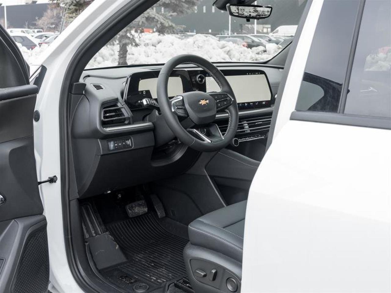 2026 Chevrolet Traverse LT Photo