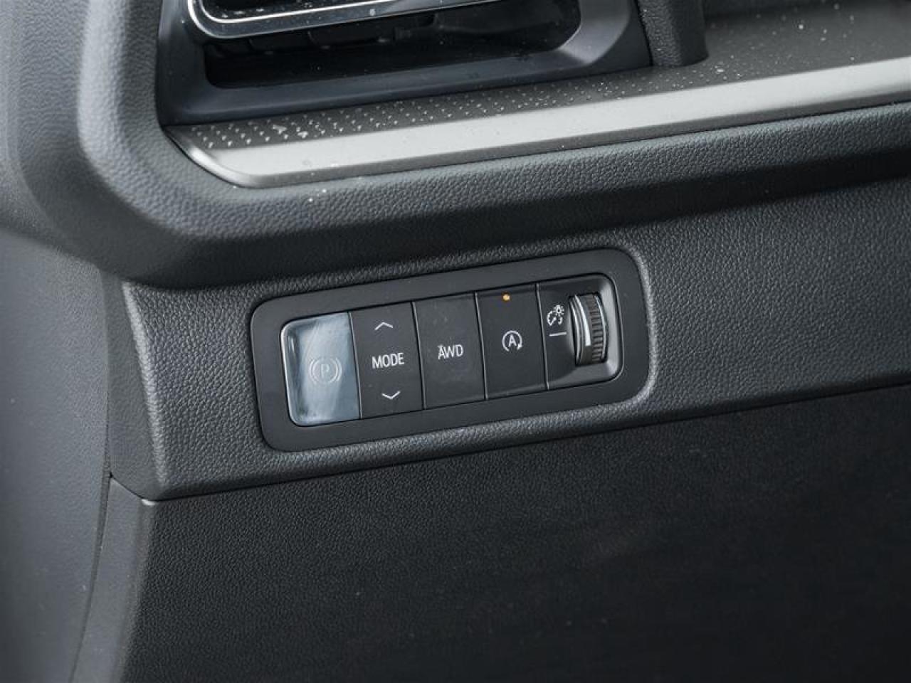 2026 Chevrolet Traverse LT Photo