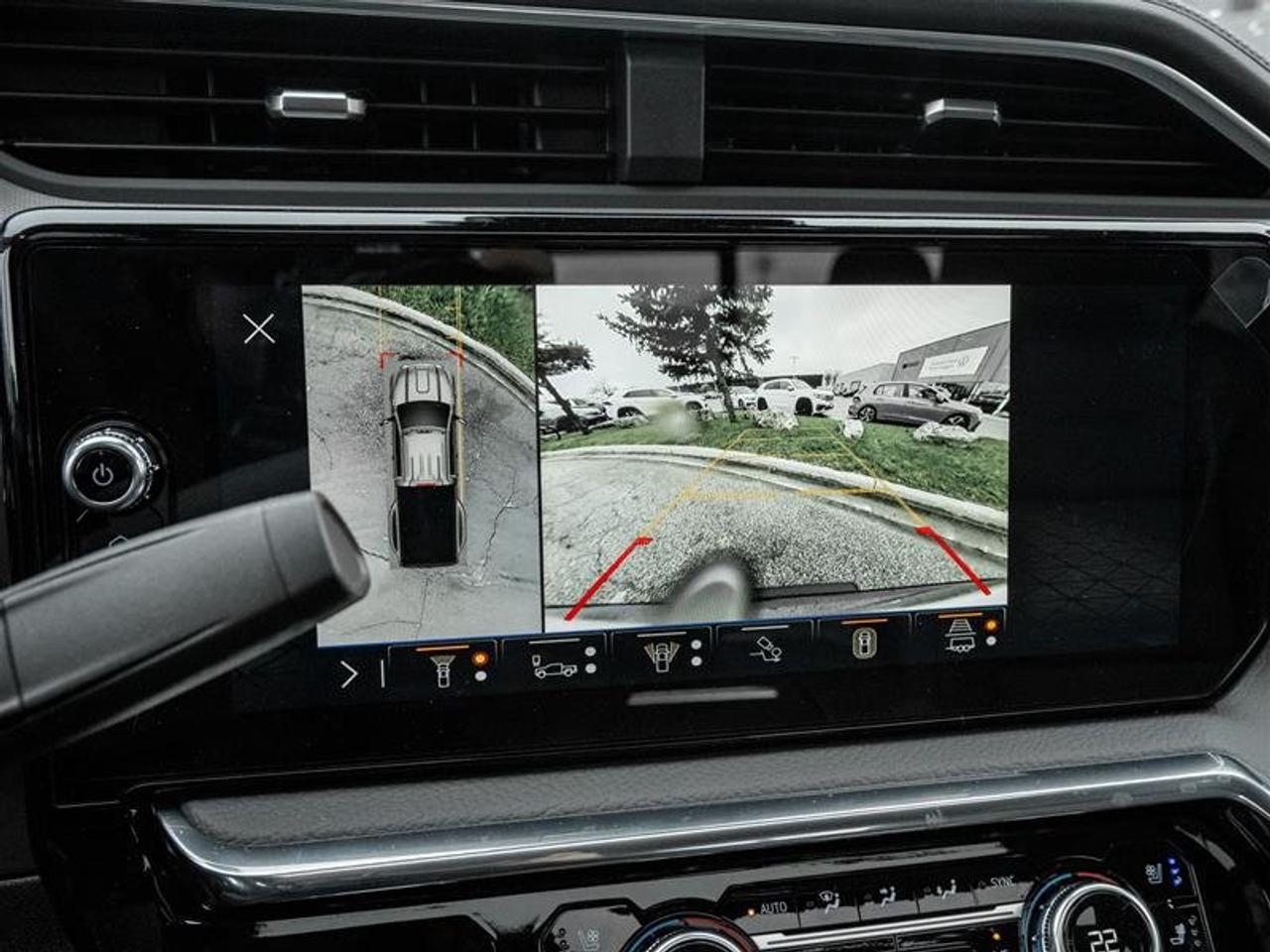 2026 GMC Sierra 3500 HD DENALI DRW Photo3