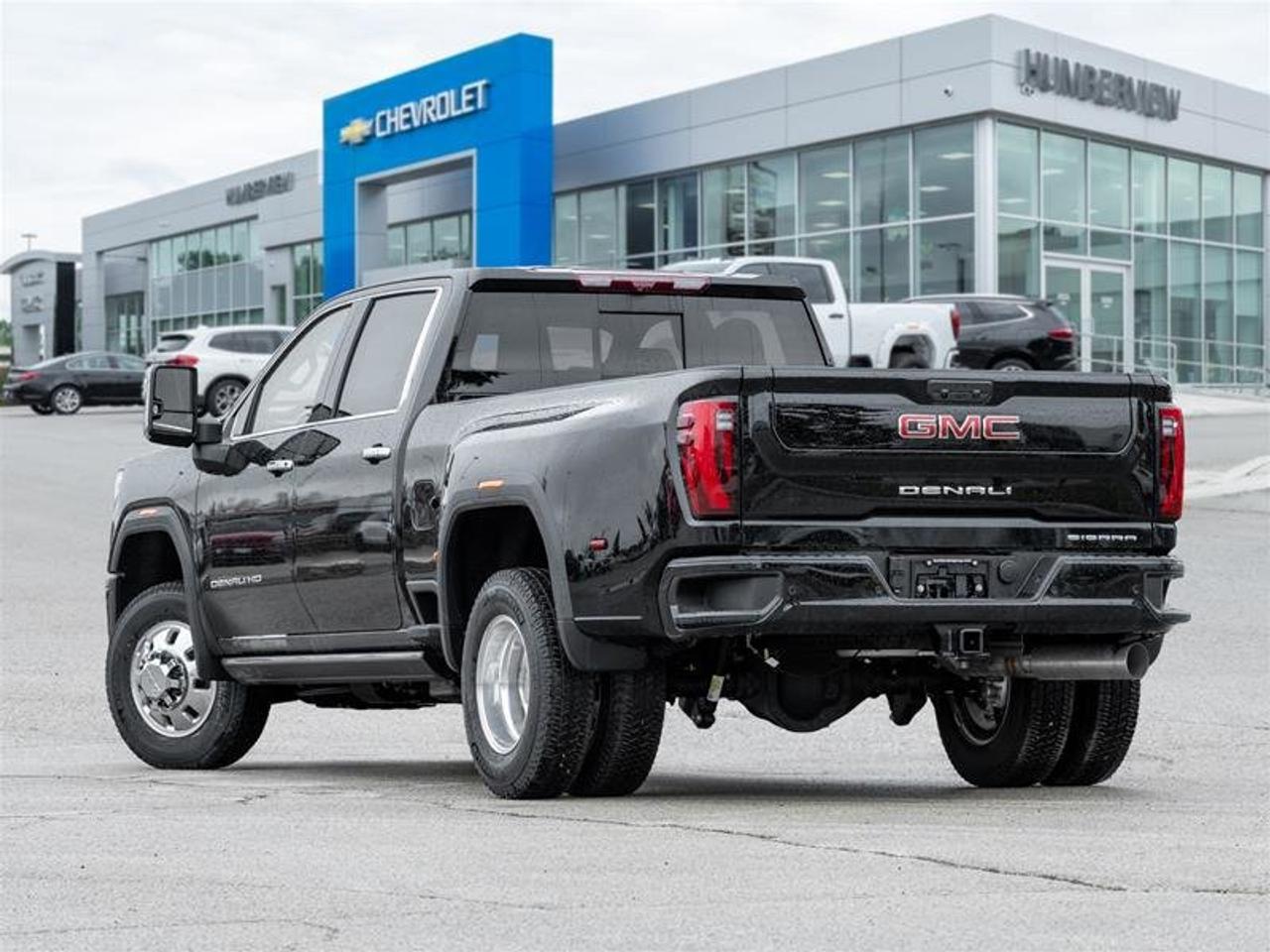 2026 GMC Sierra 3500 HD DENALI DRW Photo