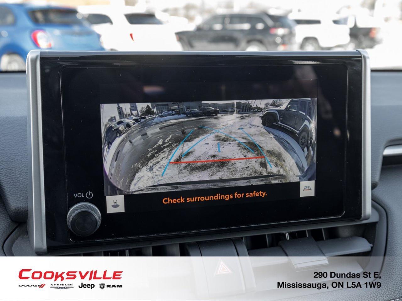 2023 Toyota RAV4 XLE AWD Photo